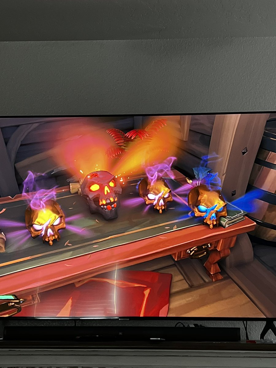 broncosdude1's tweet photo. When your waiting for your family to get on Sea of Thieves…. @hey_dria2 @Pir2_DmAm https://t.co/3314lyRnMS