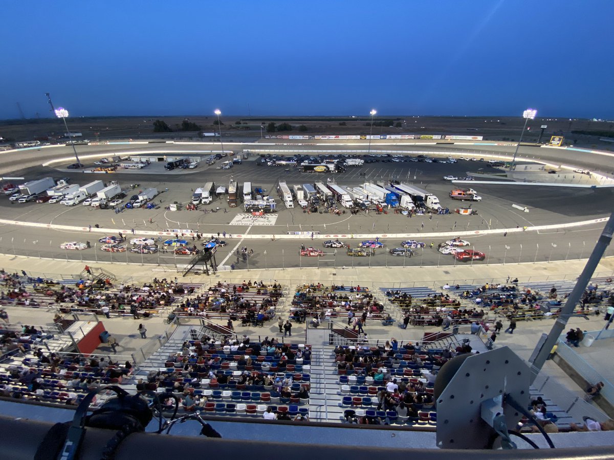 fcrteam27's tweet photo. Started the day out with brake issues, some radio issues in practice. We were able to fix everything for the race. Bobby fought a loose car all race and we were able to bring it home P12. 

#ARCAMenards #nascarracing #chevy #chevyracing #kerncountyraceway #CampingWorld #floracing https://t.co/mXQs6qiEi4