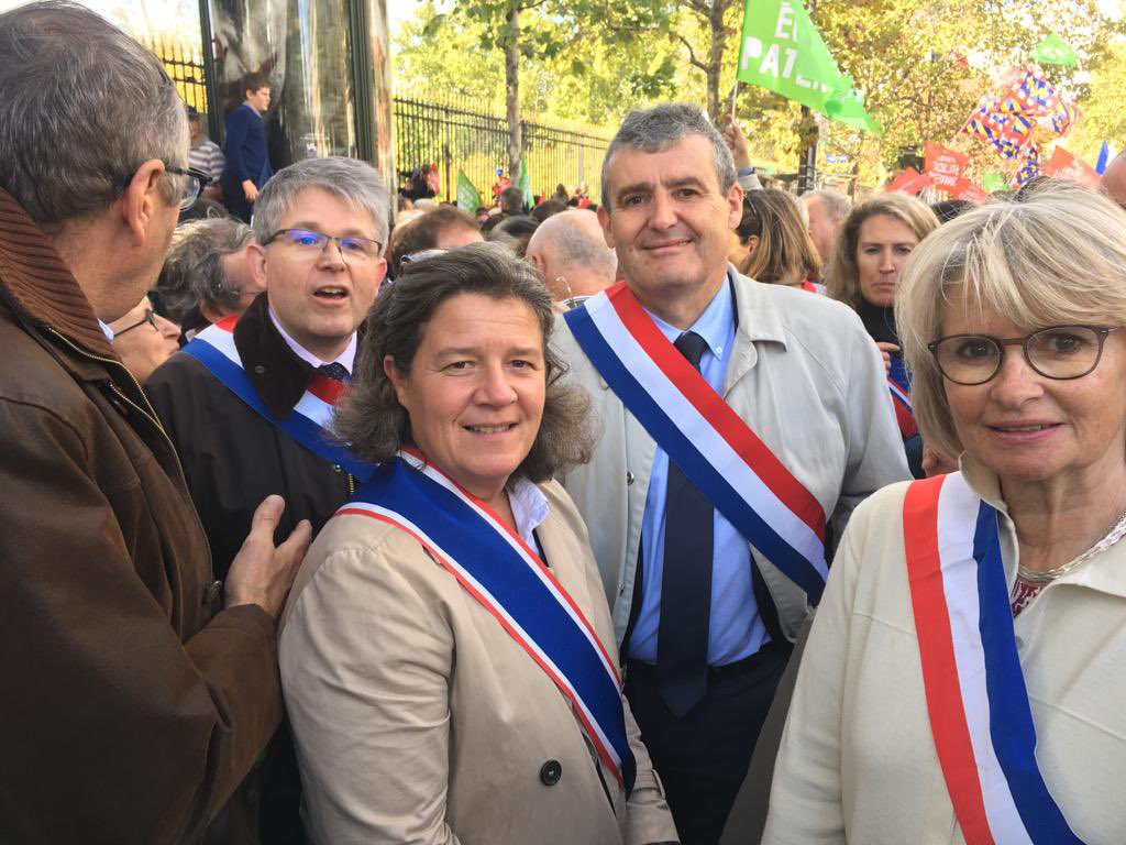 🇫🇷De #SensCommun au @MvtConservateur 10 ans d’engagement, de constance et de cohérence pour notre pays. On était dans la rue pour dire non au #MariagePourTous et on est toujours là avec les mêmes convictions #ONLR