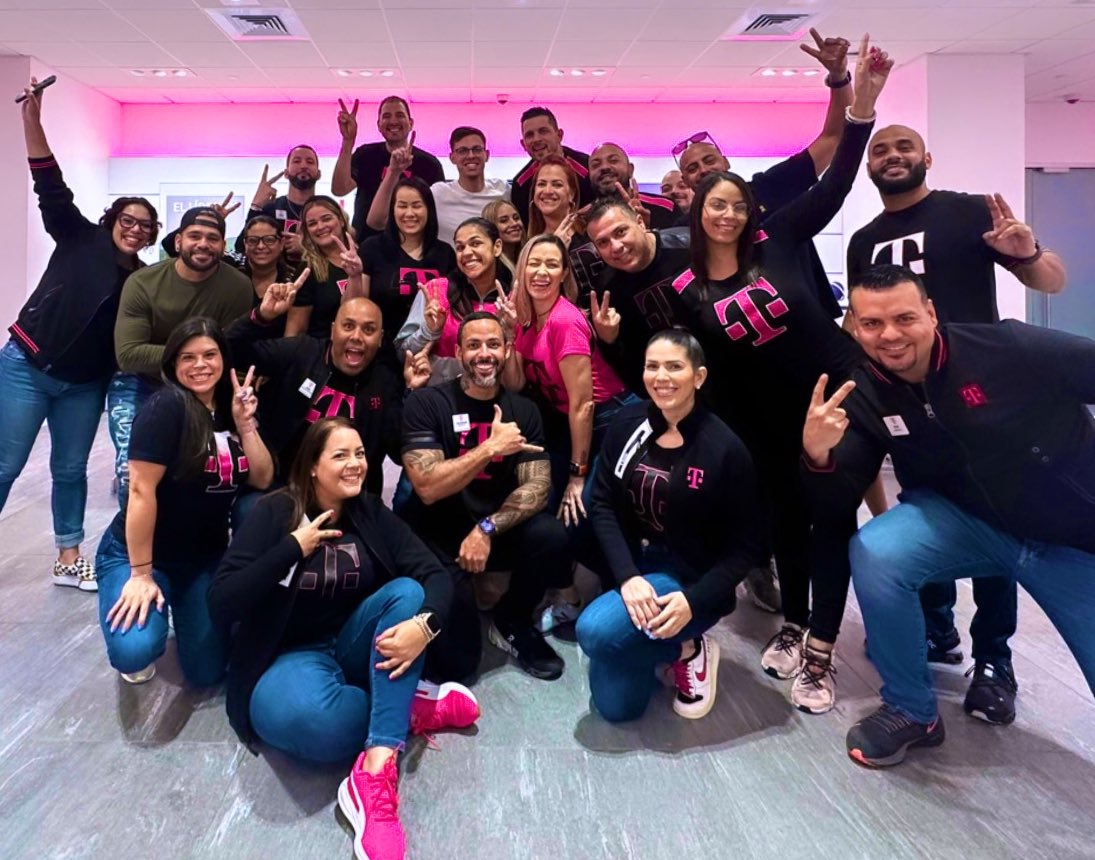 MRoman_PR's tweet photo. 🔥 Team 9446🔥
🦀Plaza 2🦀 #TMobile #Go5Gplus #CarrierFreedom #NewIn2 #PhoneFreedom https://t.co/txvZOpB3If