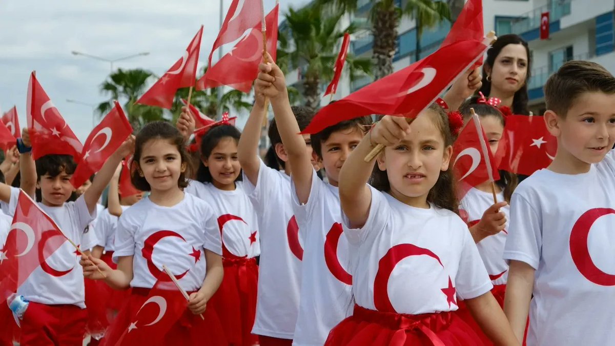 karatasmem1's tweet photo. 23 Nisan Ulusal Egemenlik ve Çocuk Bayramı'nın 103. Yılı Kutlama Programı;
23 Nisan Ulusal Egemenlik ve Çocuk Bayramı'mızın 103. Yılı ilçemizde coşkuyla kutlandı. https://t.co/XVUHG7Kf3X