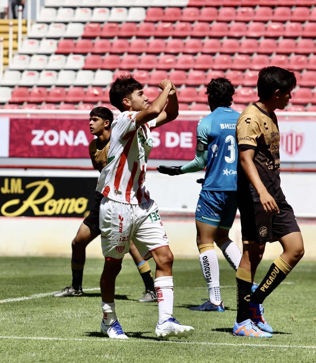 #TDP | #NECvsDOR | 1-0 Culmina la primera mitad en el Estadio Victoria. 

⚽️ La anotación de nuestro equipo obra de Ronald Cisneros.

#ContigoNecaxa ⚡️ #HastaSerCampeón