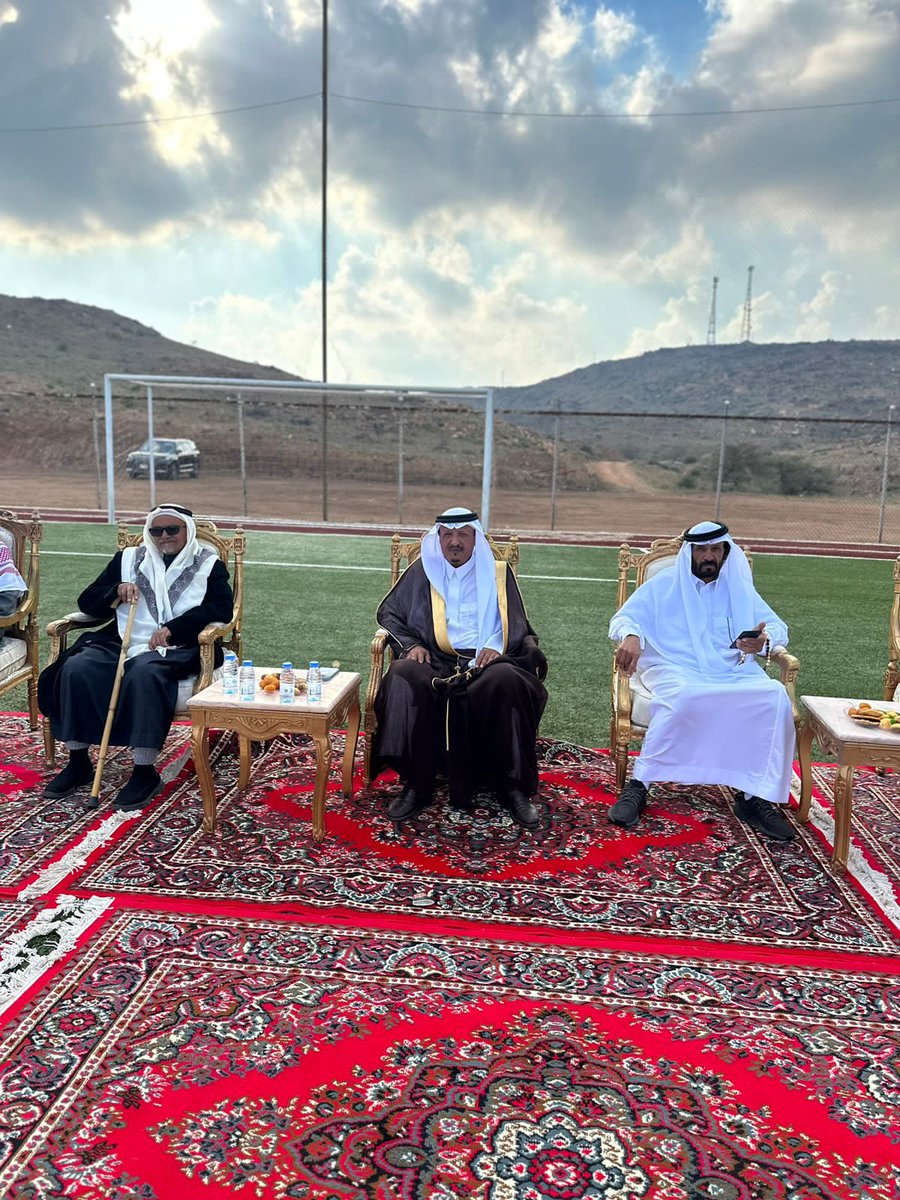 nabdasir's tweet photo. 💫مجتمع #عسير 
ضمن مبادرات ⁧#أجاويد⁩ التي أطلقتها ⁧#هيئة_تطوير_عسير⁩   أقيم عصر اليوم حفل معايدة قبيلة آل سرحان  بحضور الشيخ سعد بن عبدالله بن ثابت  

رصد
⁦@lgk_d8 https://t.co/N5CWpUQWez