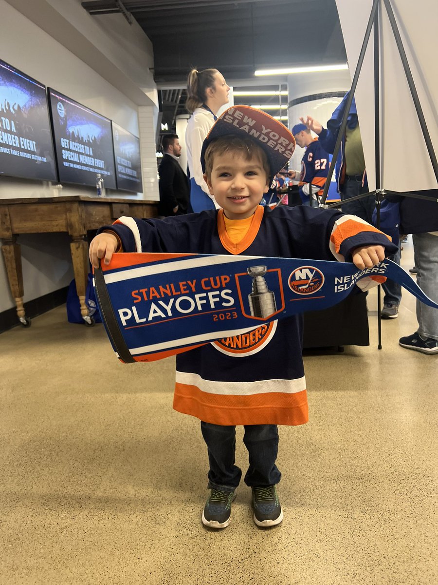 ChristianLukin's tweet photo. @NYIslanders 
#LGI
#YesYesYes https://t.co/kLtnyGLy0s