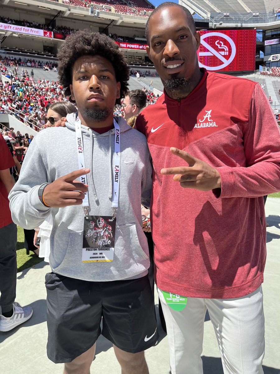 prestontorr12's tweet photo. Had a unbelievable time at @AlabamaFTBL thank you @DanielBushUA for the opportunity can’t wait to come back 
@CoachDboJames @pepman704 @MohrRecruiting @THE_44_BULLDOG @JeremyO_Johnson @RivalsFriedman @TideIllustrated @NCHSBlueSheet @HolmonWiggins @BHoward_11 @SWiltfong247 https://t.co/PF28qPkX9q