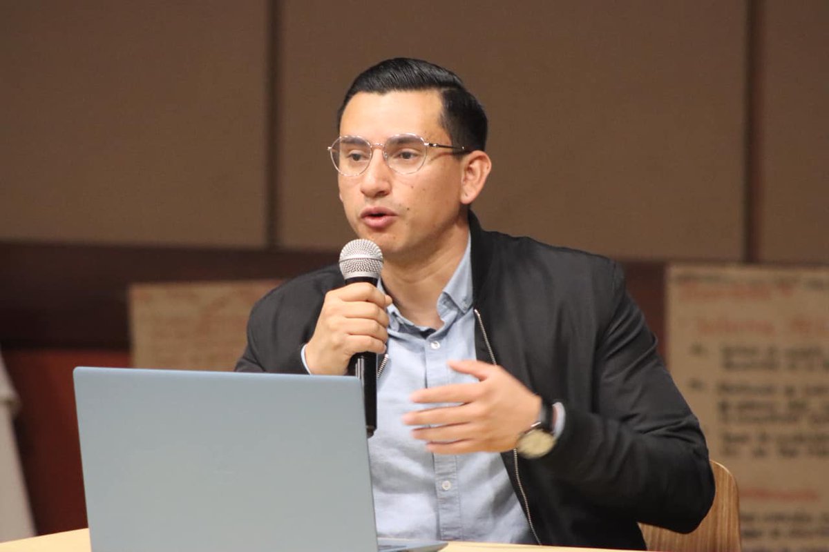 GVisionaries's tweet photo. Meet César Vega, GV alumni from Guatemala. Currently, he works at Acción Ciudadana, where he works to strengthen civil society organizations, municipal governments, &amp; journalists. The two organizations are hosting 2 events: 5/4 Panel &amp; Auction 5/6. - https://t.co/yf4H9MzKIf https://t.co/4IfLazUhoy