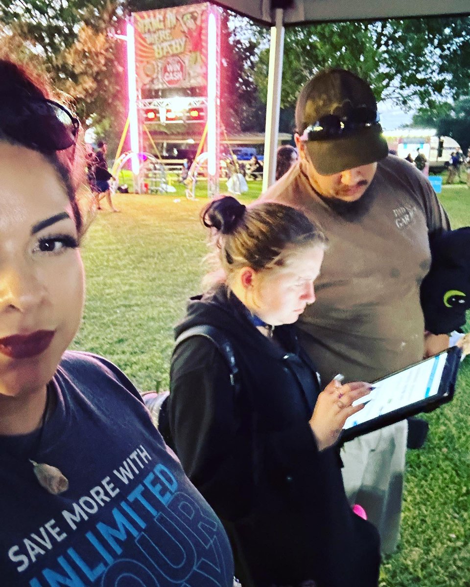 MobilyGR_ATT's tweet photo. #communityfirst #teambuildingevent #attbusiness #mobilyllc @CanasofSTX @OcampoSTX @MobilyDH_ATT @BRamos_STX @eemilyy_rosee @DorcasTylerTX @DanyelleV_STX @MichaelWesHart https://t.co/41uYdsKEvE