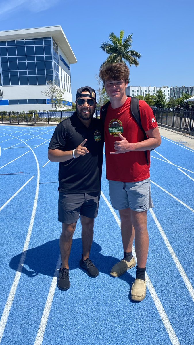 RomanGagliano's tweet photo. Had a blast competition at the @polynesiabowl this weekend. thankful for taking home a top performer award!!! Grateful for all the coaches and staff involved!!! @ Coach Galu Tagovailoa @TrentSeaborn @jessesapolu @MaaTanuvasa ❤️🤙🏽 https://t.co/62hOuuHJ4Y