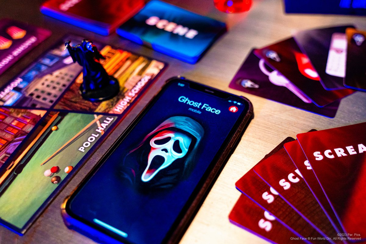 FunkoGames's tweet photo. For the first time, you’re not gonna be in trouble for being on your phone during game night... of course, you’ll have to deal with a masked slasher instead. Your choice.
#FunkoGames #Funko #Scream #BoardGame #ScreamGame #GhostFace https://t.co/yiSEz2vHpN