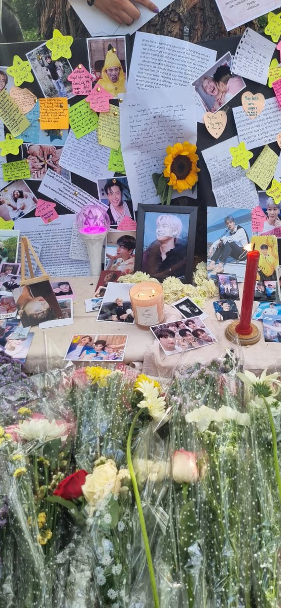 ArohaIndia's tweet photo. Delhi Memorial Service for #MOONBIN at Nehru Park. Thank you so much Arohas for this. https://t.co/xgfjQAxpHX