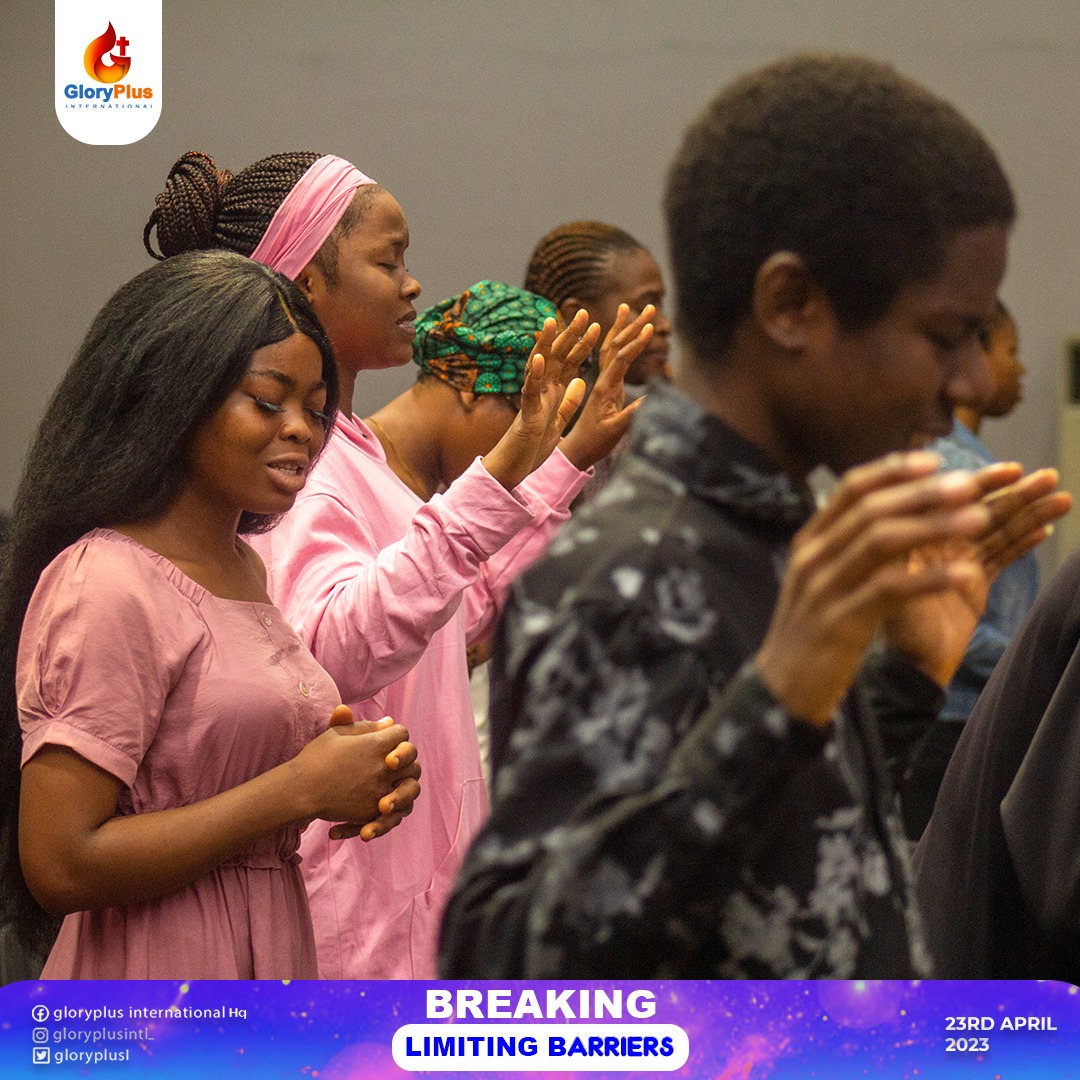 We had an amazing time in God's presence.
With spirit-filled songs.

'We honour You, we honour You, we honour You, Lord
  We honour You, we honour You, we honour You, Lord'

#worshipsession #sundayservice #gloryplusinternational #RevDubusAchufusi