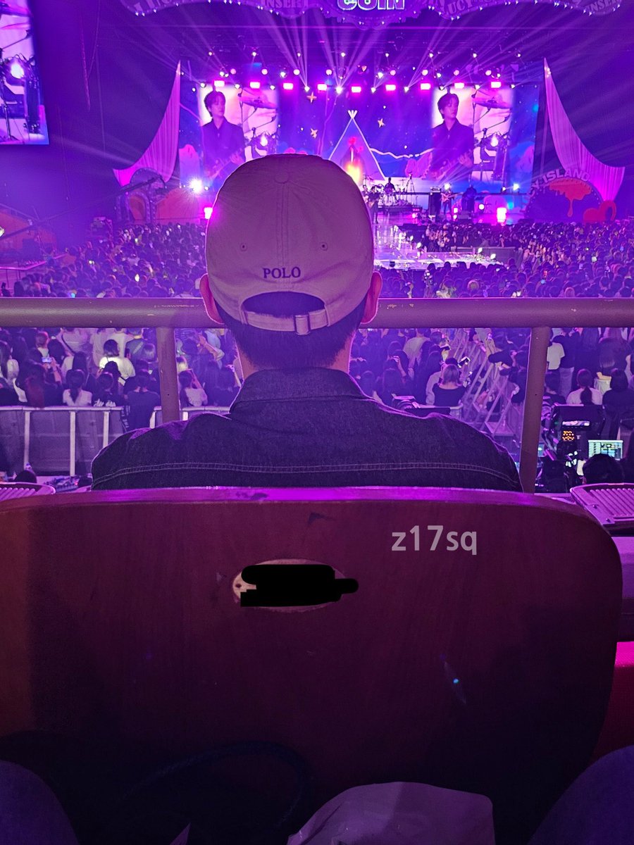 왜케뜨거운물에  푹담긴솜뭉치처럼 귀엽게쪼그라들엇너