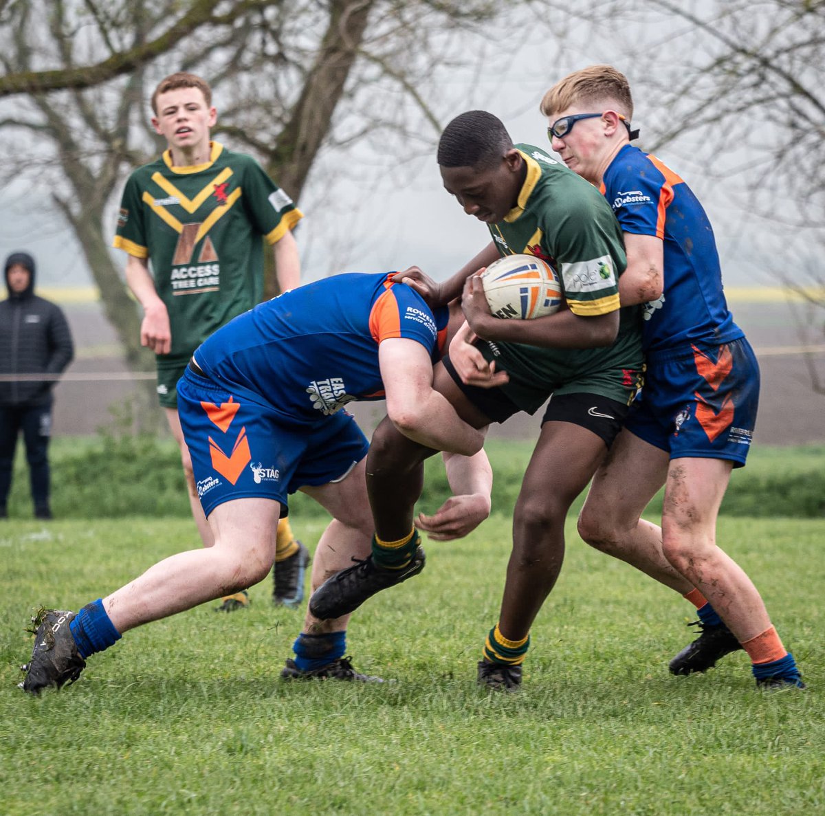 Great effort and desire to tackle from Hazza today, strong ‘D’ as always 💪🔷🔶 <a href="/HVikingsYouth/">HoldernessVikingsYth</a> <a href="/WestHullARLFC/">West Hull ARLFC</a>