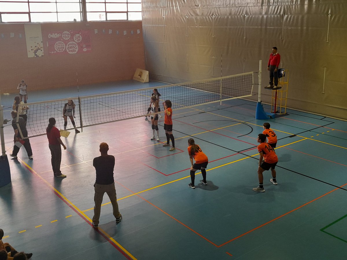 CEIP Rufino Blanco ganadores final campeonato Voleibol de Madrid.Enhorabuena equipo!!Buen trabajo.#ceiprufinoblanco #escuelasmunicipales #voleivol #Chamberí #escuelapublica