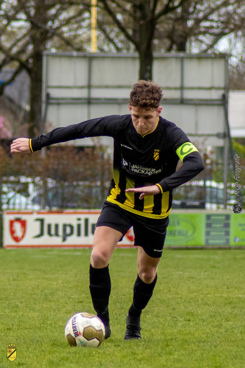 MichelGeers's tweet photo. Fotoverslag @Baardwijk - @Dussense_boys https://t.co/U4InGUBd8T

@RVoetbal @BD_voetbal https://t.co/xtE4ldtnfq