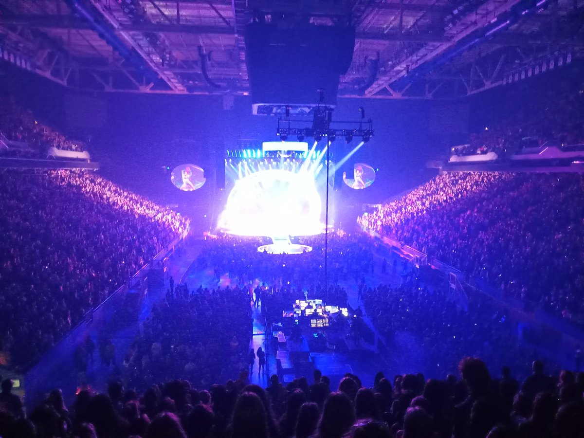 During the Lizzo concert at Rupp last night, women turned the men's restrooms into unisex restrooms because of the long lines for the womens restroom. 

Nobody gave a damn.
