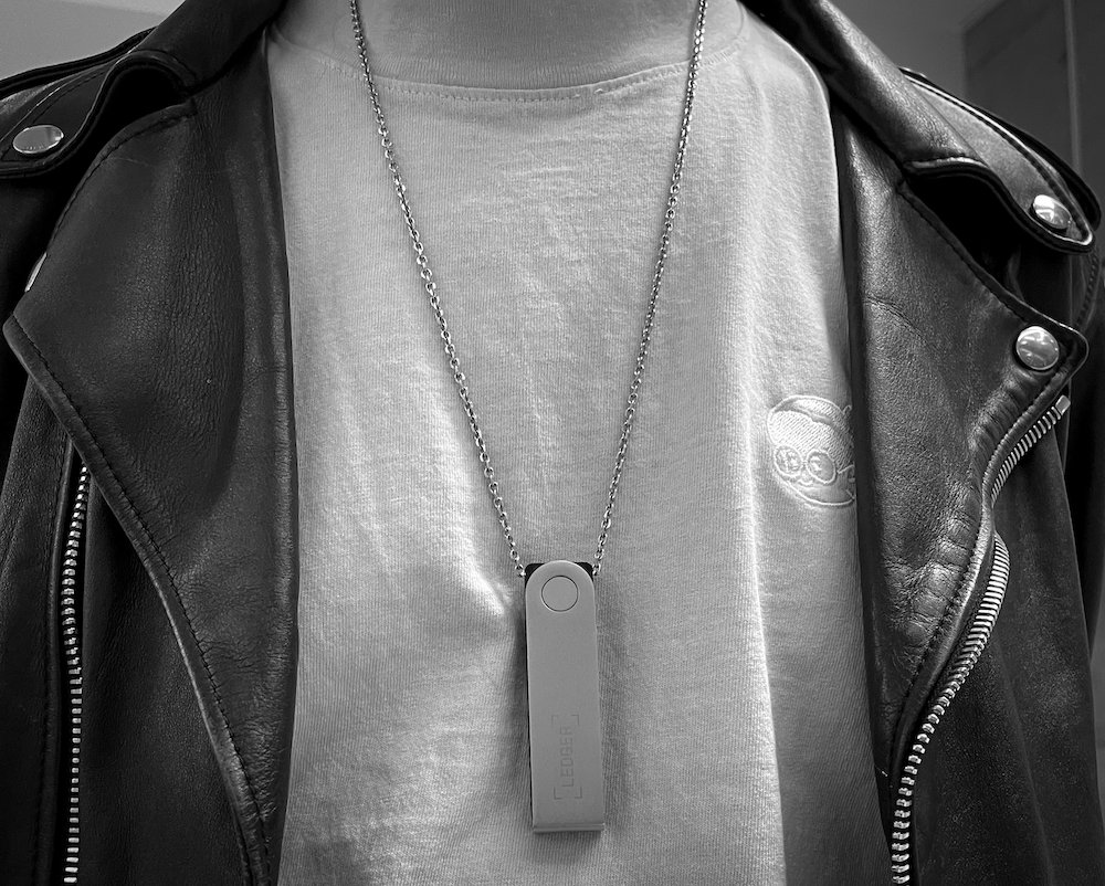 Orbyt_off's tweet photo. 🎁 Giveaway 🎁

🎉 1 Ledger 😍

🎟️ To enter:
✅ LIKE & RT
✅ Follow @RichCalls_OFF , @NitramEvan , @Libertify1 
✅ Tag 3 friends

#Ledger
