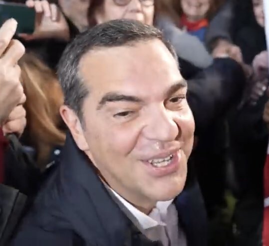 NikosMichael6's tweet photo. Ο άλλος πούλησε την Μακεδονία με την ψήφο αποστατών βουλευτών και έχει το θράσος να μιλάει για αποστασία. Μιλάμε για τον μεγαλύτερο κοπανο που κυκλοφορεί https://t.co/pLJ2FkS6IZ