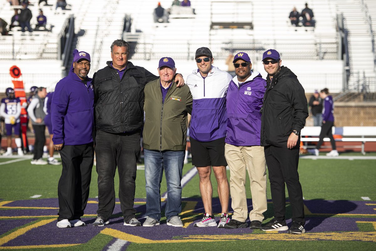 HendricksonILL's tweet photo. Wow, what an incredible weekend for Leatherneck Football!

Can’t thank our alumni and supporters enough!

✅ Record turnout of Leatherneck Alumni
✅ 2 great golf outings
✅ Competitive and spirited Bruce Craddock Spring Game
✅ More Leatherneck Family memories and friendships https://t.co/M6EcE8Jcfc