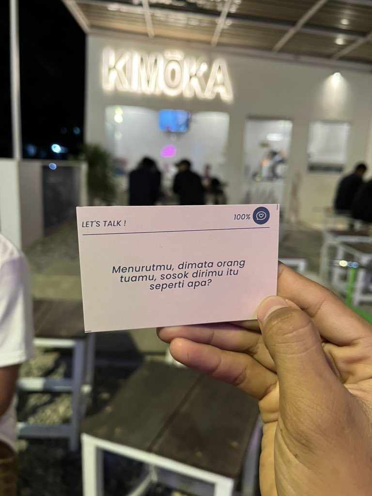 tarantulara07's tweet image. Halo Etta/Ummi, rindu kalian mungkin belum tuntas, tapi besok saya harus pulang. Maaf dari anakmu si pembangkang 

Bolehkah kubisikkan pelan, tahun ini saya akan memenangkan pertarungan, percayakan?