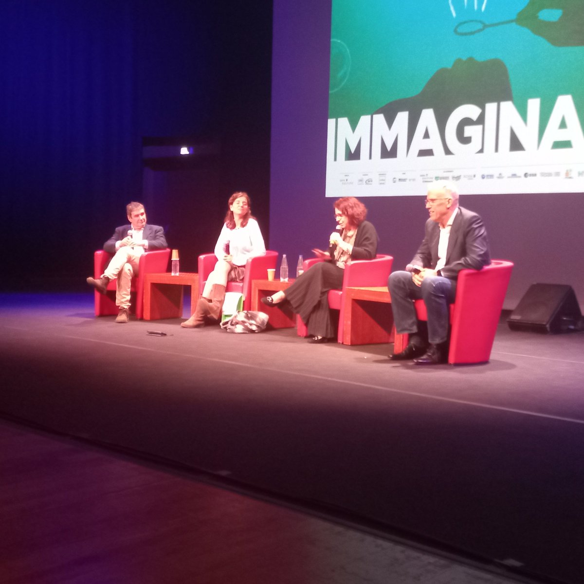 ReteGARR's tweet photo. Al #FestivaldelleScienzeRoma la conferenza sulla sfida dell'#EinsteinTelescope che coinvolge tutto il sistema della ricerca italiano e mette in campo tante competenze diverse: dalla fisica alla sismologia alla connettività di rete ad  alte prestazioni.
#Terabitproject https://t.co/j709m4E2ys
