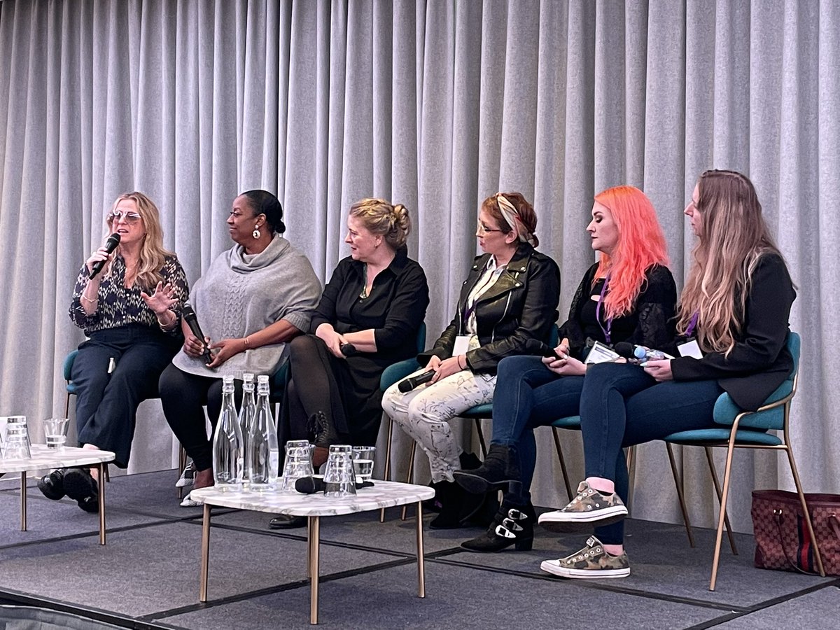 Fitting that <a href="/ArielPalitz/">Ariel Palitz</a> of <a href="/nycnightlifegov/">NYC Office of Nightlife</a> leads a session of powerhouse women in NYC nightlife: <a href="/melbasharlem/">Melba Wilson</a> repping <a href="/theNYCalliance/">NYC Hospitality Alliance</a>, <a href="/barbarasibley/">Barbara Sibley</a> <a href="/la_palapa/">La Palapa</a>, <a href="/megoslegosNY/">Megan Rickerson</a>, @SomedayBar,  <a href="/delamora_rules/">diana mora</a> &amp; Jen Lyon <a href="/builtbymeanred/">MeanRed</a> <a href="/nivassoc/">NIVA - National Independent Venue Association</a>. NICE! #RHISummit23