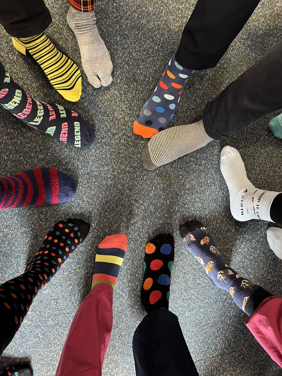 RNOHMBDCentre's tweet photo. Itโs FOP awareness day. The rheumatology team got their #FunFeet4FOP out in our education session on Friday. #FOPfriends #CureFOP #IFOPA https://t.co/OSIQOqooGK