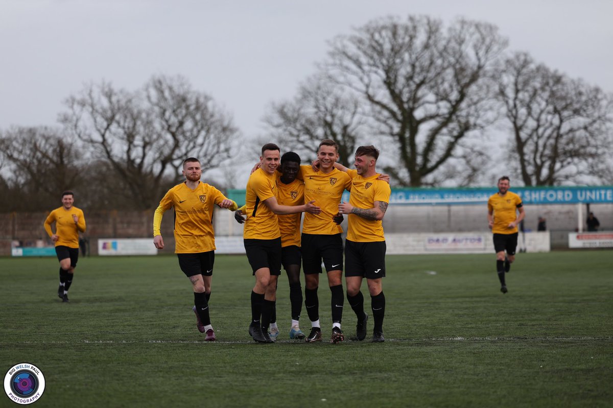 maxsutton26's tweet photo. Been a long season that’s taught me a lot but enjoyed every moment💛🖤 https://t.co/FvqMKwkWgr