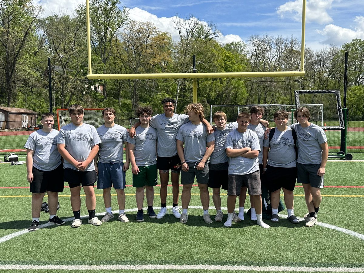 SchalickO's tweet photo. The OL getting some work in at the Aliercio O line clinic at the Hun School. https://t.co/ueVZMZo0ht