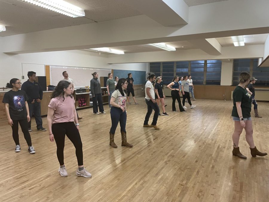 Kewinterland's tweet photo. Are you free on Wednesday nights at 7 pm? Come join the line dancing club! #CMN3980

https://t.co/eqqKGTLrFx https://t.co/kZdorCkqTn