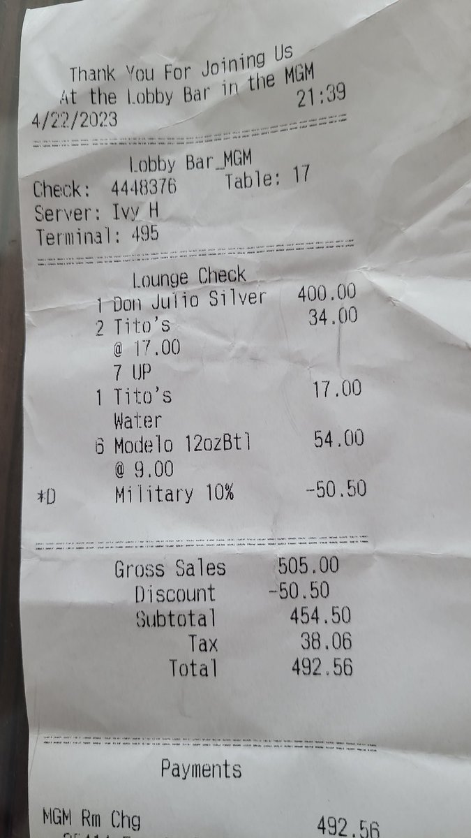Chris120778's tweet photo. What a fukin night.
Bottle of Don Julio $400 #MGMLobbyBar
#TankQueenCry https://t.co/kSQZFunRPq