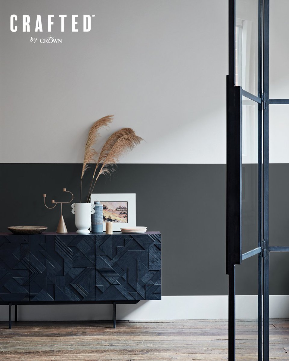 Whether you want a bold, colour-drenched room with a feature wall or if you prefer simplicity and muted shades, make the colours on your walls your heroes with CRAFTED™️️ by Crown Luxurious Flat Matt Emulsion.

Embrace your dark side with our shade 'Work of Art.'