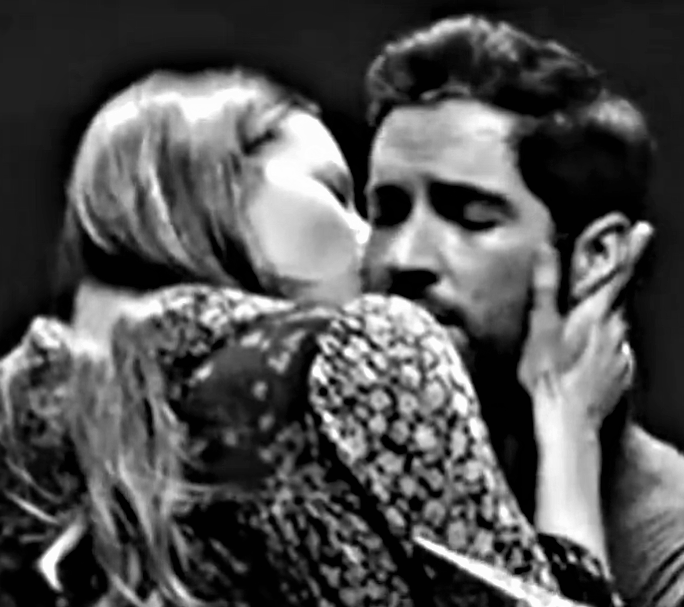 Dorisd_r's tweet photo. #Lucifer2 - it was just a dream🔥❤️
#Lucifer6 - I wish it was a dream😭💔
#deckerstar #LaurenGerman #TomEllis https://t.co/D80xTWIkMn