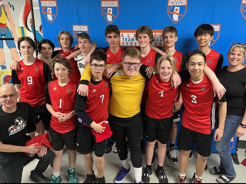 StThomasRD's tweet photo. Congratulations to all the handball players this weekend. STA took 15 players to Provincials this weekend and proved that STA spirit is strong! The Senior boys team played 6 games and finished with a silver medal on the B side. Groenen&amp;Chauvet can't wait for next year!!! @rdcrs https://t.co/UjVTjJjhzw