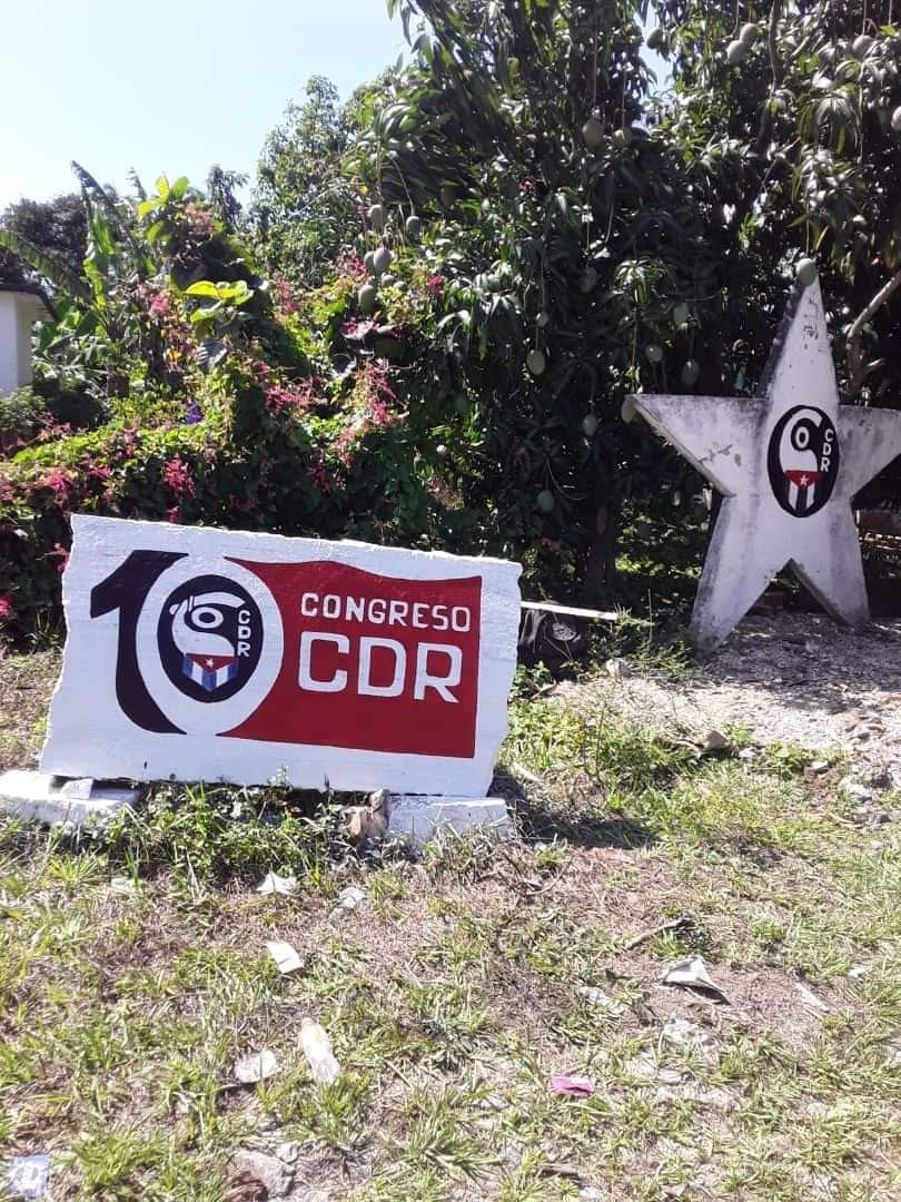 GHNordelo5's tweet photo. En saludo al #XCongresoCDR se fortalece el programa #CultivaTuPedacito de los #CDRCuba #Cuba #SomosDelBarrio https://t.co/Ma1SpLlDN1