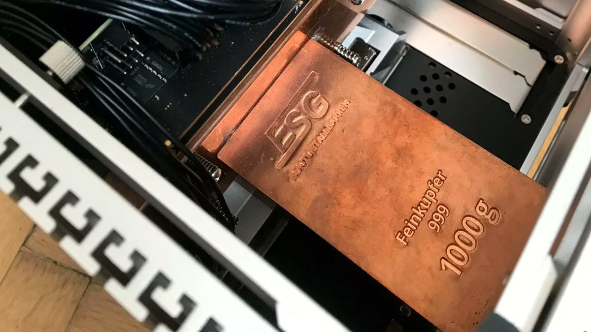 jack_404_143's tweet photo. Ryzen 9 7950X Passively Cooled With 2.2lb Copper Bar.

#Ryzen #Cooled #Copper #Computer #technology #Update #LatestNews #G_Witch #GSvKG #emergencyalert #BHAMUN #FACup #PEPEBNB #BHAMUN #NUFC #THFC #READYTOBE #DARKBLOOD #ENHYPEN_4thMiniAlbum #FindMyLife_SVTBACK #G_Witch