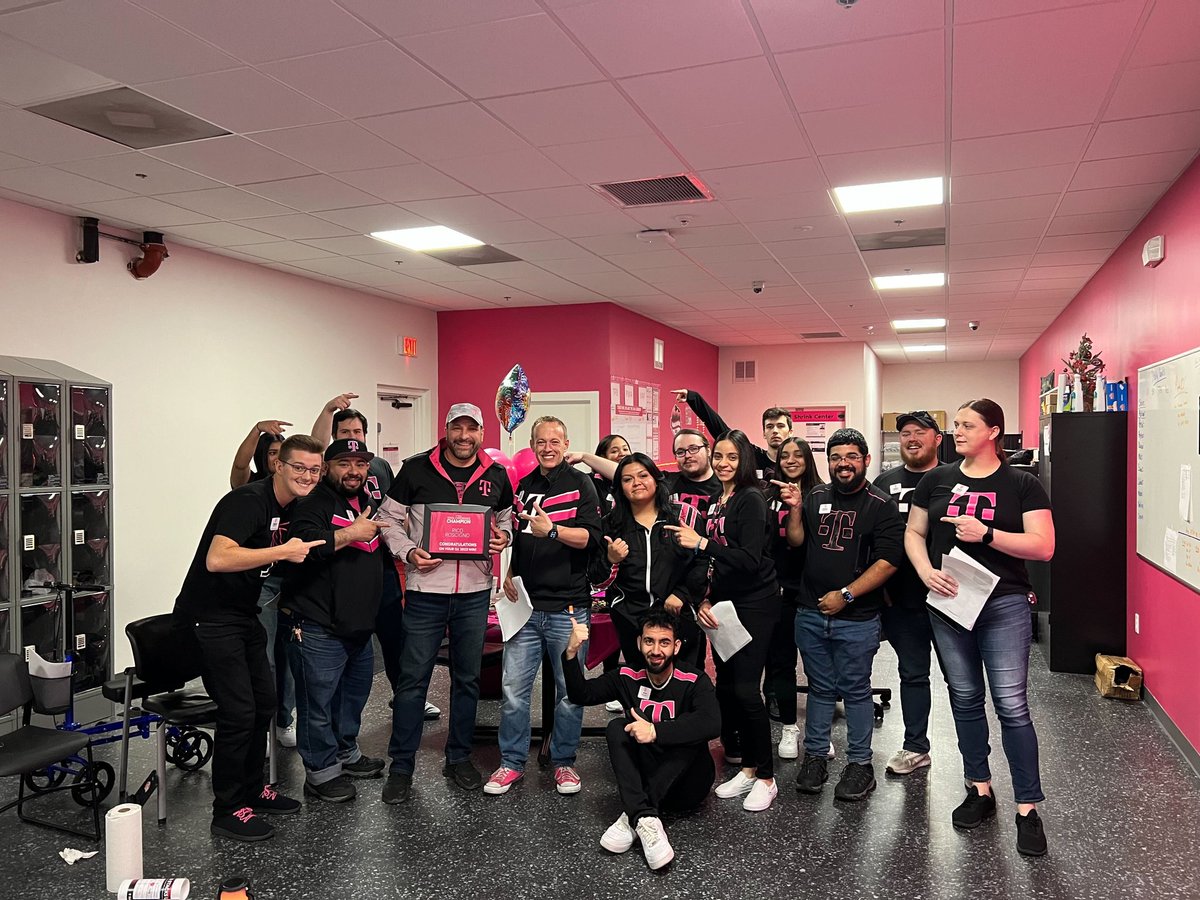 letsgoTMOVa's tweet photo. Amazing store meeting introducing our new plans to our amazing teams!!!! #625F #256G
And we surprised @RestmanNOVA receiving his crown for winning the Q1 Total Experience Champion!!!! He's always there for US and his customers!!! Congratulations, Rico !!! #SMHarrisonburg https://t.co/1x30A79rHu