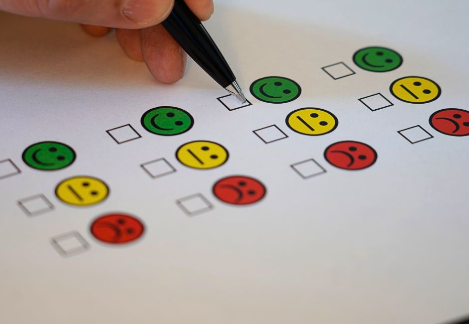 formacionele's tweet photo. Como docentes de español, es crucial saber usar la evaluación de manera efectiva. Descubre la diferencia entre #feedback y #feedforward. Juntos forman un gran combo para el aprendizaje ELE:
https://t.co/0XinDgMiIn

#formacionele #profesele #cursosele #profesoresele https://t.co/UaSjVWq7Ff
