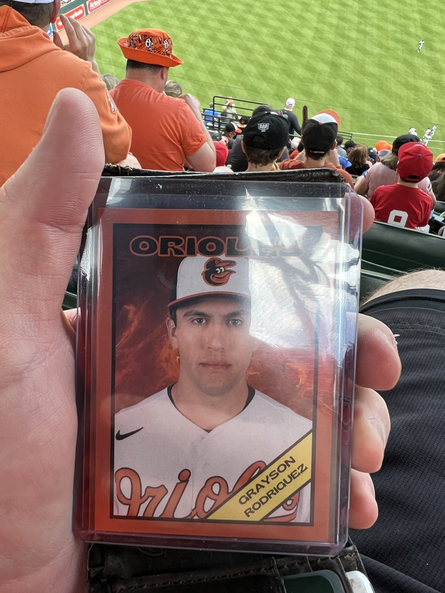 RichardKelly10's tweet photo. S/o to @OsCardGiveAways for the hook up on a custom G-ROD card. Everyone go check him out on both of his pages. #GasEmUp #NotJustAHobby https://t.co/DrRN9ZCnom