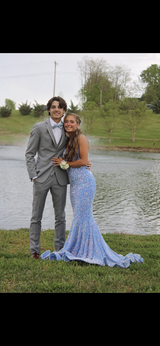 Hung up my cleats last night at Lafayette prom ‘23 @GeneralsSb and had an amazing time with amazing people!