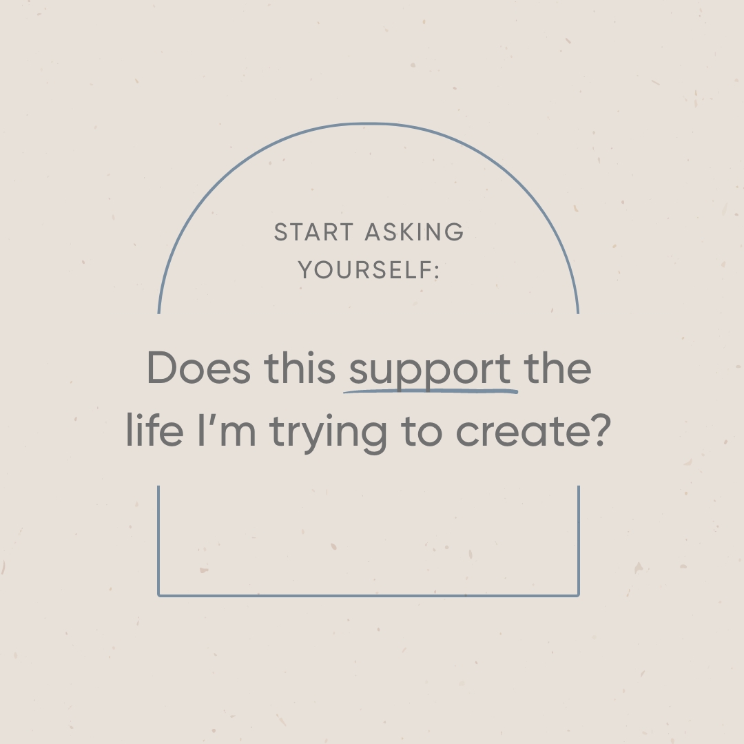 Your everyday actions and behaviors play a major role in your health outcomes. If you want to live a healthy lifestyle, it's important to eat right, move your body, and prioritize your spinal care. It's a choice you make every day! 
Check out our article: maxliving.com/healthy-articl…