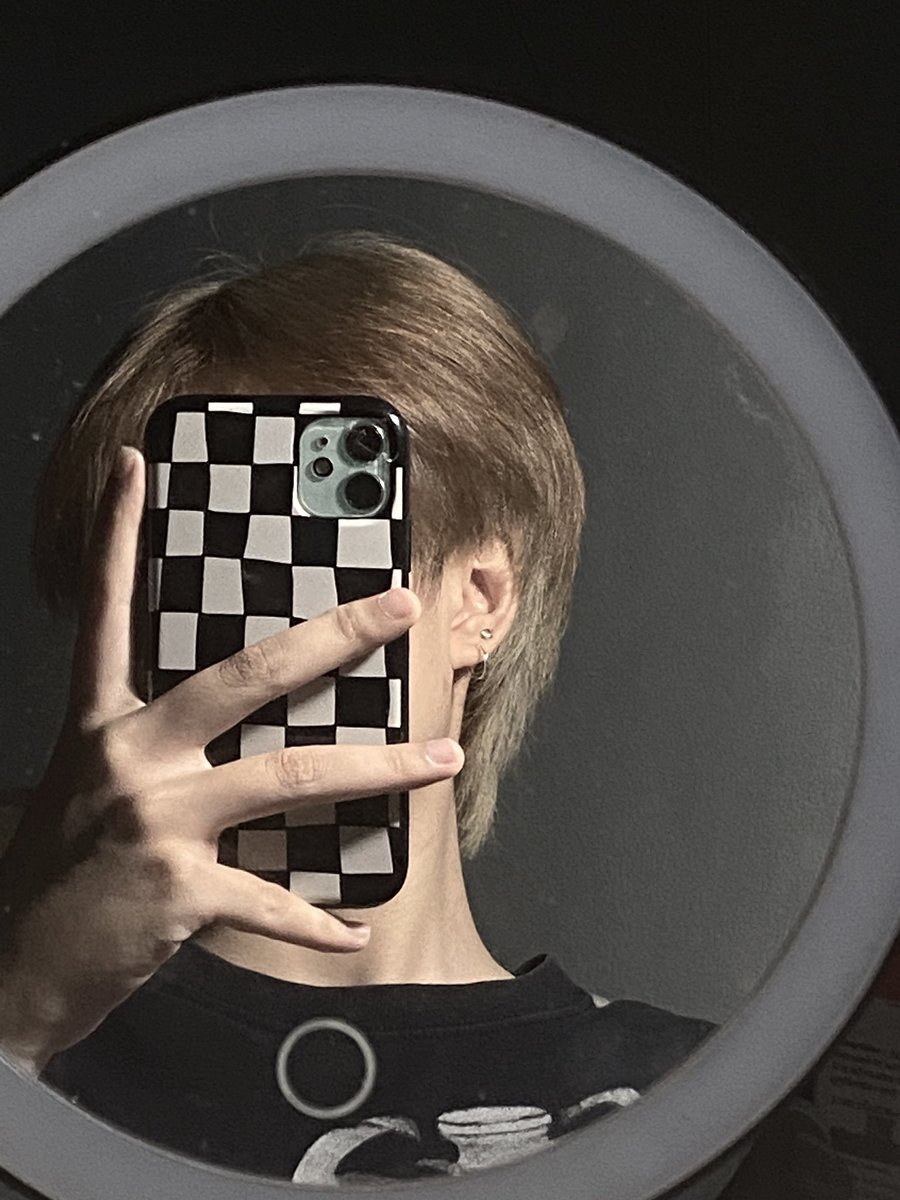 𝐀𝐓𝐎𝐌 tweet media