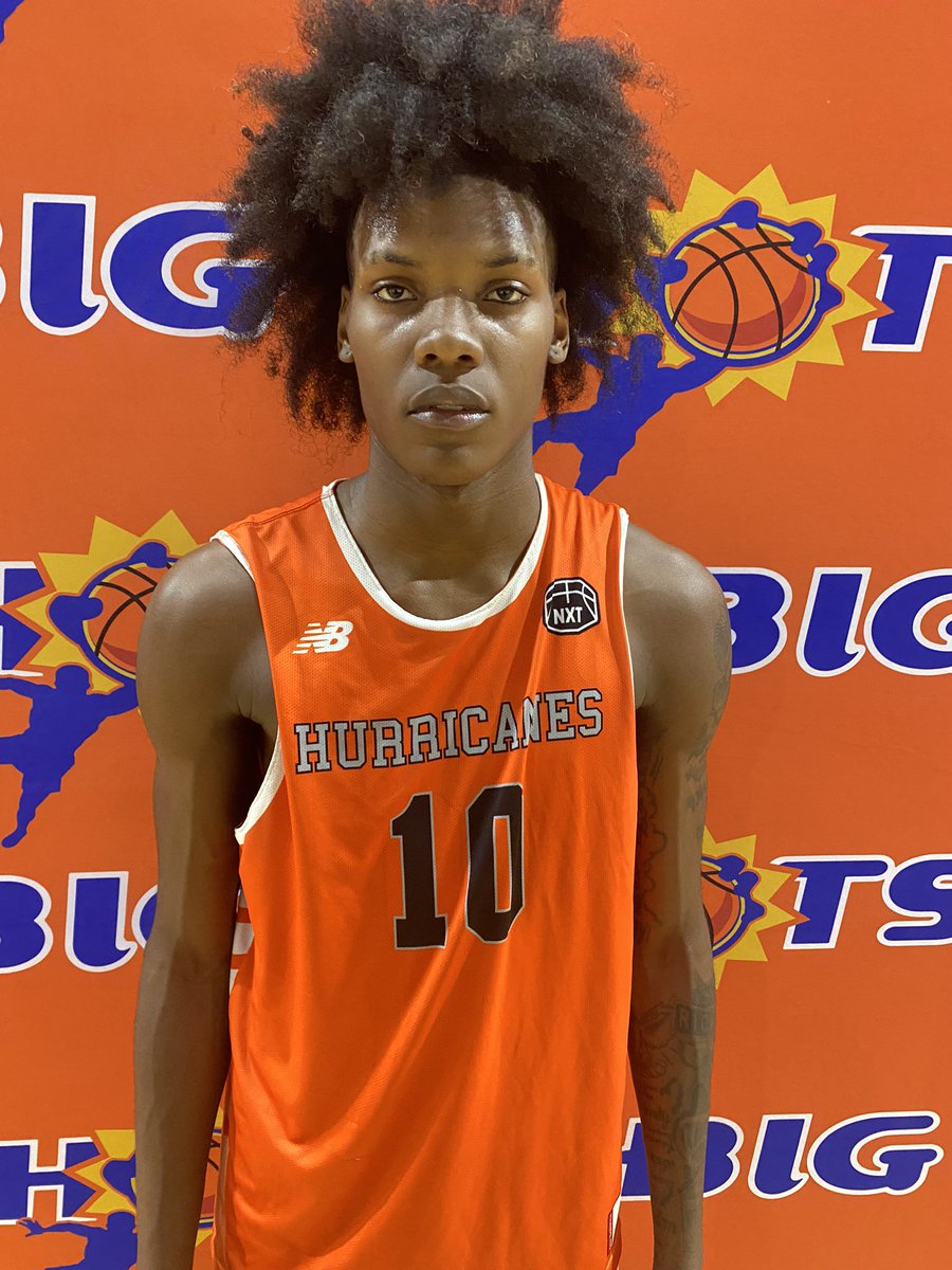 BigShotsGlobal's tweet photo. #BIGSHOTS #CarolinaLive  

16U

Palmetto City Hurricane 72
10 Cedric Schofield 21

ESF 70
1 Aiden Black 26 https://t.co/9QYkGhPuvC