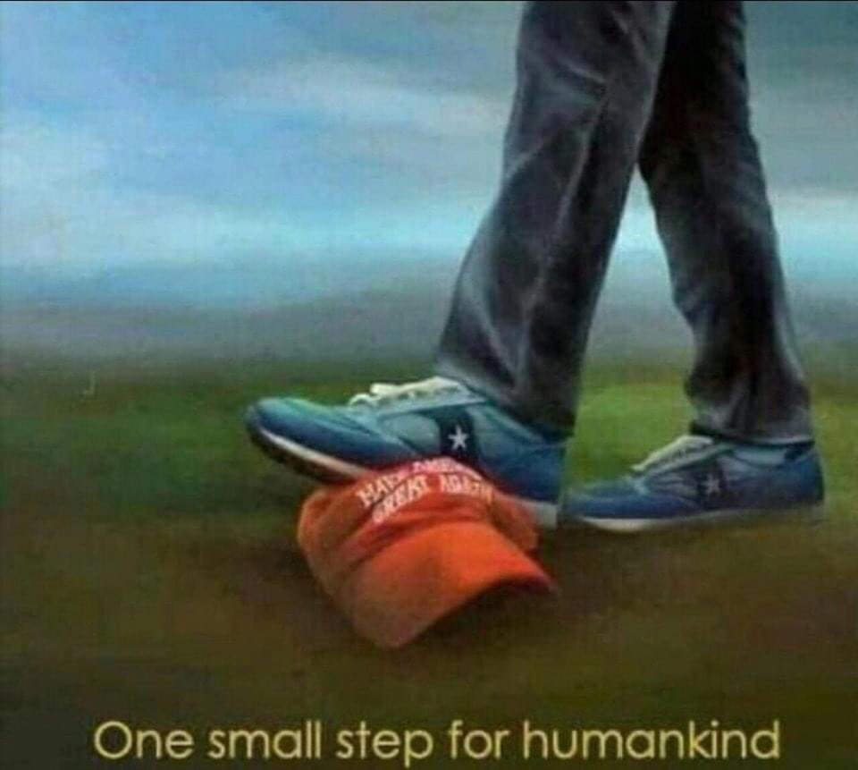 LibbyTheWriter2's tweet photo. @1JaySC Looks like a nice poster pic from the #InCel boot camp. Going all in for the traitor insurrectionist look. #MAGAMorons #MAGAts https://t.co/Klb5XFflNc