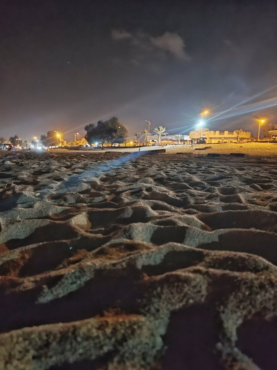 MuradAbdo22's tweet photo. Magical evenings at Aden beaches during Eid! The city's security is commendable, making festivities even more enjoyable. #Aden #EidVibes #SecureCity #عدن #SouthYemen https://t.co/Uq2iyYNG3B