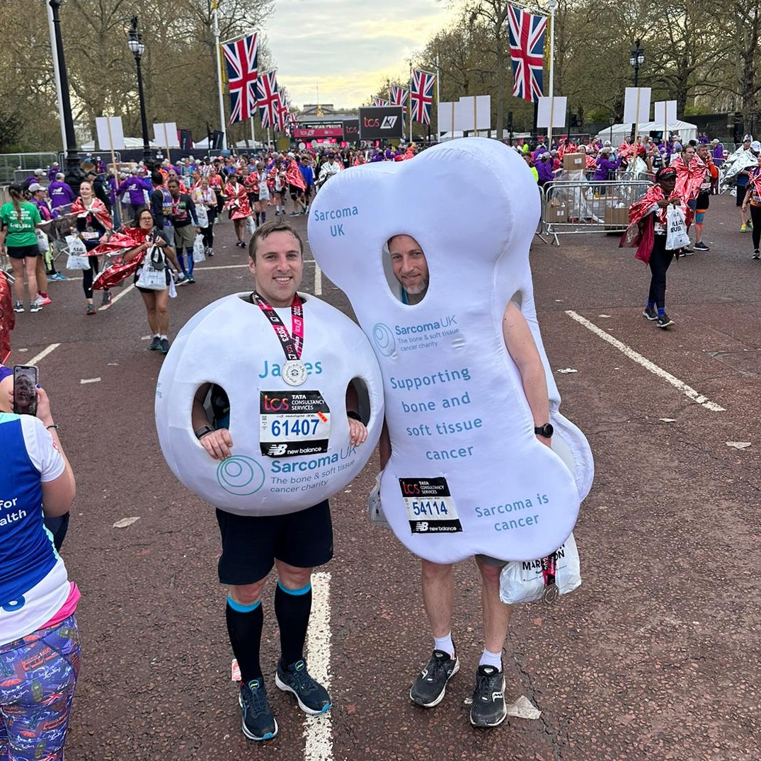 Sarcoma_UK's tweet photo. We cannot express how grateful we are to the 127 heroes who completed the @LondonMarathon today.

And thank *you* for supporting them with donations, cheers and good wishes. We know it means a lot. https://t.co/D2Nw4gO3tr

Thank you all. 💙
#TeamSarcoma #WeRunTogether https://t.co/j82uePEeOr
