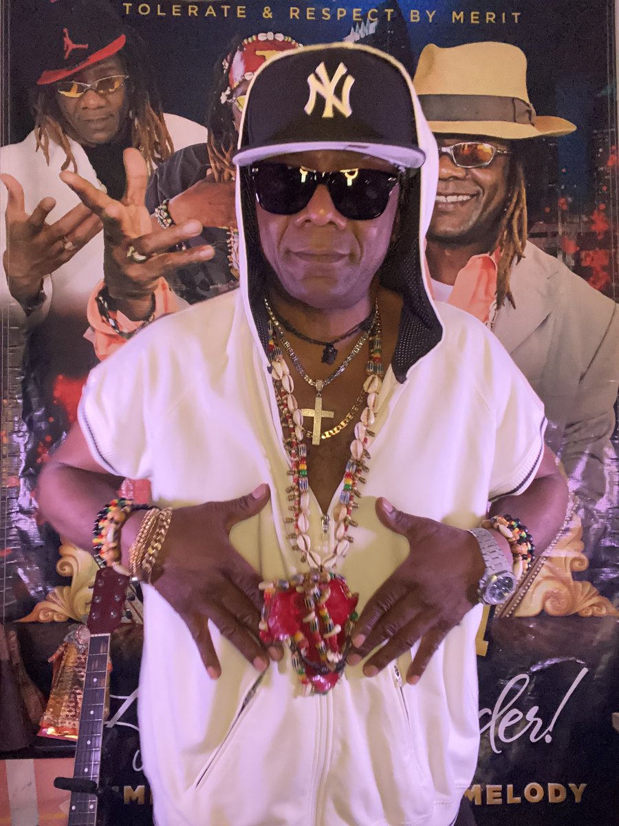 MUKIMUNAH's tweet photo. Oho!Oho! Who is interested to see you win. I will say,,it is you and your crew. #player #blogger #club #social #Media #SHOWBIZ #dance #nomber #star #artist #hiphop #beatmaker #event #Popular #GoodVibes #Superstar #singer #Networking #promoter #love #Dancer #livemusic #drummer https://t.co/IY9MkkQ9EJ