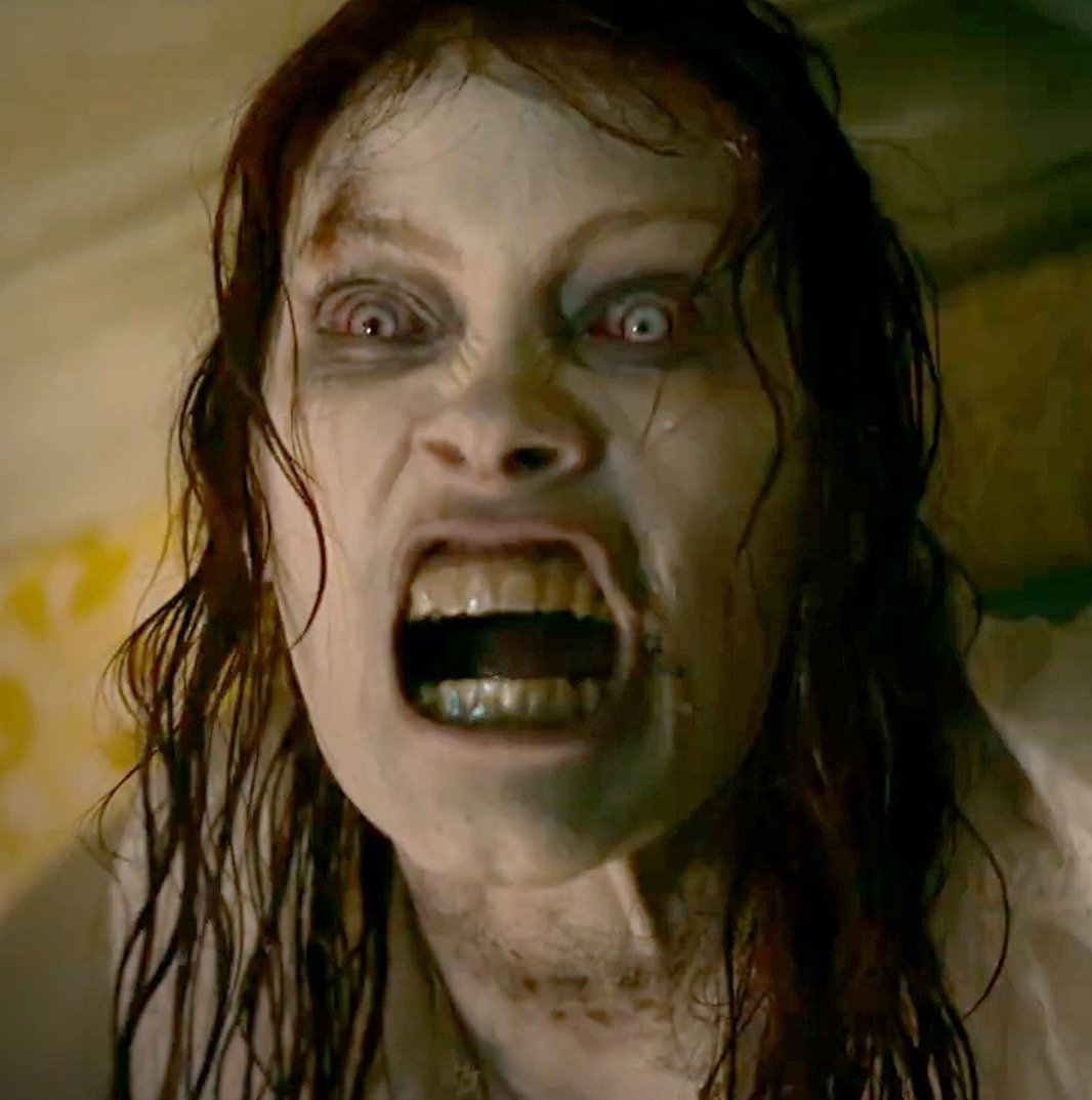 horrorlosers's tweet photo. #EvilDeadRise se alza con el segundo puesto de la taquilla USA logrando 23,5 millones de dólares en su primer fin de semana de estreno, sumando 40 a nivel global. 

BEAU IS AFRAID de Ari Aster solo lleva recaudados 3 millones. https://t.co/wxDPZhr3cy