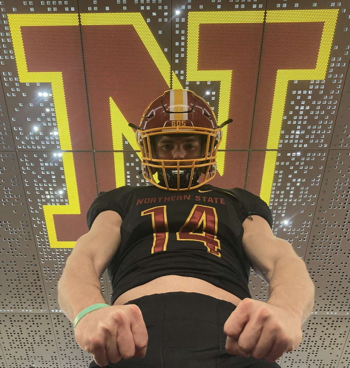 Jaden C. Feterl tweet media