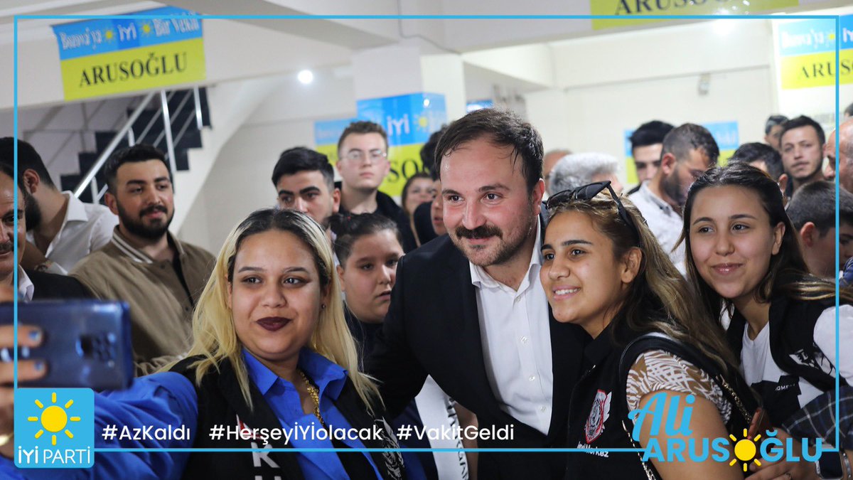 Bugün açılışını gerçekleştirdiğimiz Karaköprü Seçim Büromuz da bizleri yalnız bırakmayan çok değer Şanlıurfa halkına ve tüm vekil adaylarına teşekkürü bir borç bilirim. Her bir seçim bürosu bizim zafere giden yolda kalemizdir. Omuz omuza verince aşılmayacak engel, kazanılmayacak